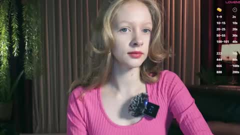 Mia online show from November 2025 11:10:01 AM