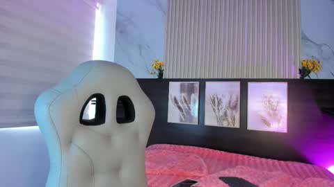 miaa_as_ online show from September 2025 02:40:01 PM