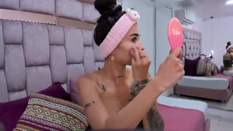 Snapshot of miaa_diamondd1 chatting on June 2026 12:53:02 PM Mia online show from June 2026 12:53:02 PM