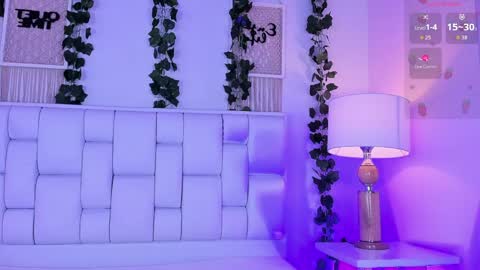 Mia online show from April 2026 11:32:01 AM