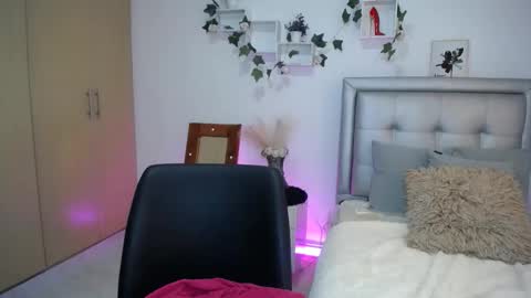 miaa_star_1x online show from November 2025 11:40:02 AM