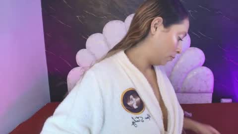 Snapshot of miaabrown__ chatting on April 2026 12:07:02 PM Mia online show from April 2026 12:07:02 PM