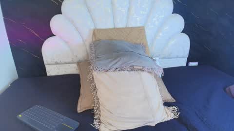 Snapshot of miaabrown__ chatting on May 2026 12:02:02 PM Mia online show from May 2026 12:02:02 PM