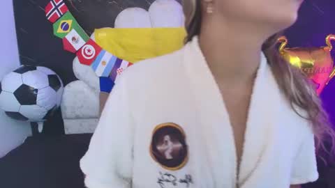 Snapshot of miaabrown__ chatting on July 2026 12:00:01 PM Mia online show from July 2026 12:00:01 PM