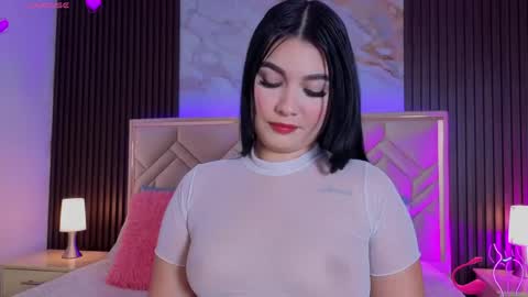 Miaa Farrel online show from June 2026 07:04:02 PM