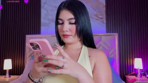 Miaa Farrel online show from June 2026 07:05:01 PM