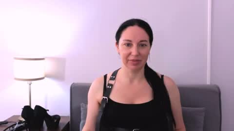 Snapshot of miaalluring chatting on July 2026 06:17:01 AM Mia online show from July 2026 06:17:01 AM