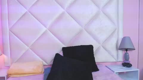 Alexandra online show from November 2025 03:34:02 PM