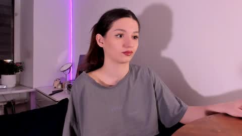 mia online show from April 2026 11:02:01 PM