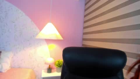 Snapshot of miabunny__1 chatting on June 2026 03:19:02 AM miabunny online show from June 2026 03:19:02 AM