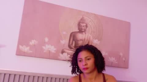 Mia online show from December 2025 03:56:02 AM