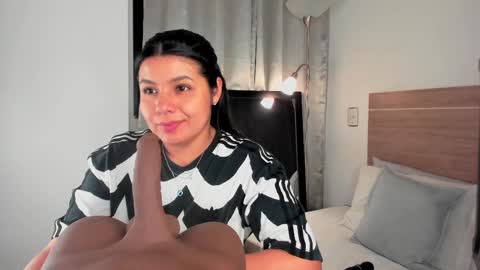 IG Yojanagomez  online show from March 2025 03:40:01 AM