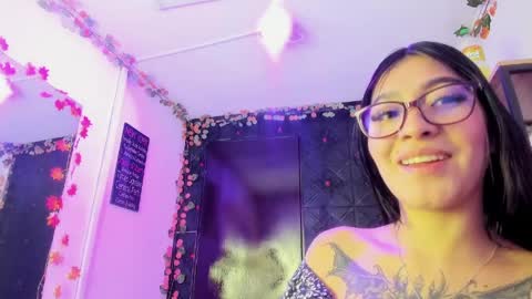 miafox_03 online show from April 2026 04:23:01 PM