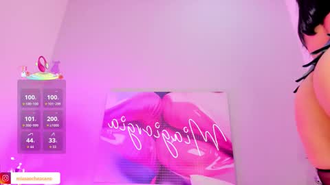 Mia  online show from February 2026 01:53:02 PM