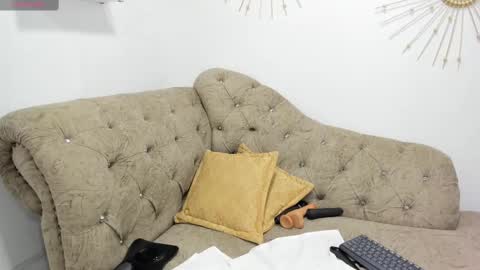 Miah Collins online show from February 2025 11:53:01 AM