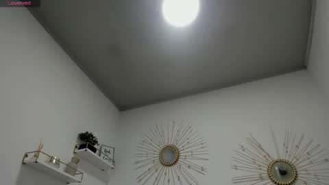 Miah Collins online show from September 2025 11:12:01 AM