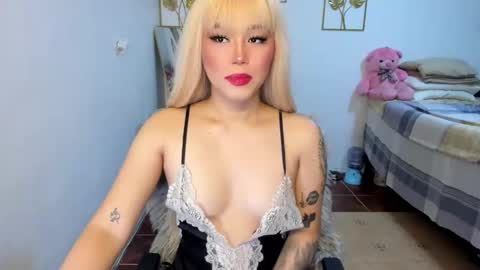 Miah online show from October 2025 08:41:02 PM