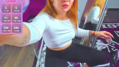 Mia Kittyy online show from November 2025 01:49:02 AM