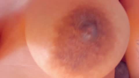 miakris1 online show from February 2025 10:00:01 PM