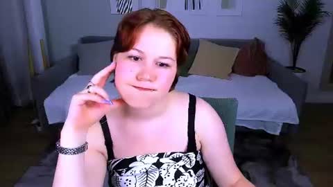 Snapshot of mialacrice chatting on June 2026 06:40:01 PM mialacrice online show from June 2026 06:40:01 PM