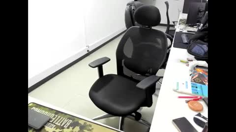 Mia  online show from January 2026 04:04:02 AM