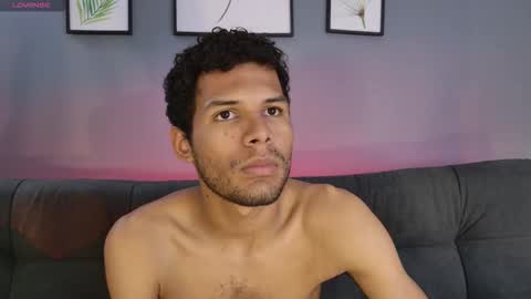 Mia online show from November 2025 08:20:02 PM