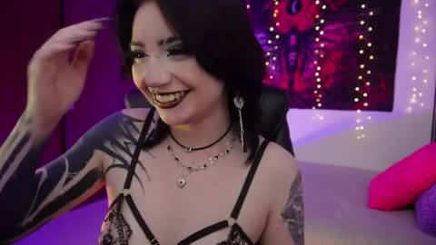 Lili online show from April 2026 02:34:02 AM