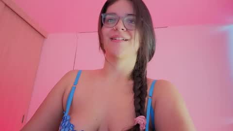 Snapshot of miamillerr_28 chatting on May 2026 11:03:02 AM Mia online show from May 2026 11:03:02 AM
