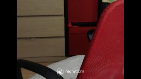 Snapshot of miamimistress chatting on May 2026 07:14:02 AM maya online show from May 2026 07:14:02 AM