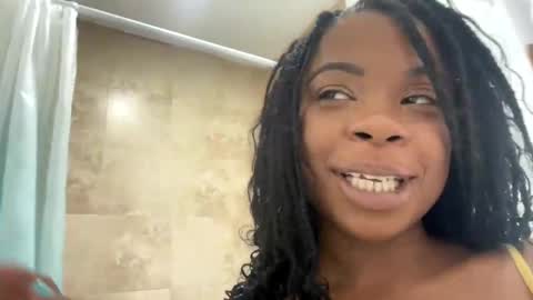 Snapshot of miamiworld chatting on January 2025 03:51:01 PM MiamiWorld online show from January 2025 03:51:01 PM