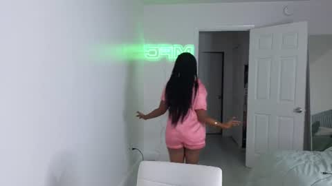 MiamiWorld online show from August 2026 04:00:01 AM