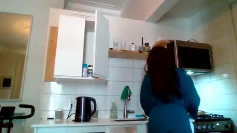 Snapshot of miamuffin8 chatting on April 2026 04:30:02 PM MiaMuffn online show from April 2026 04:30:02 PM