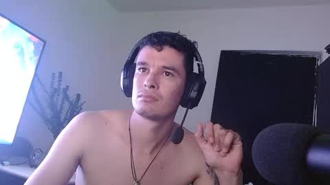 Snapshot of miaou_miaou chatting on January 2025 04:08:01 AM miaou_miaou online show from January 2025 04:08:01 AM