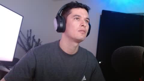 Snapshot of miaou_miaou chatting on January 2025 12:55:01 AM miaou_miaou online show from January 2025 12:55:01 AM