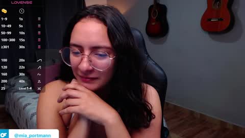 MIAPORTMANN online show from December 2024 12:03:01 PM