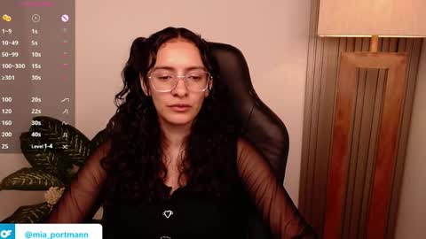 MIAPORTMANN online show from April 2026 07:35:01 AM