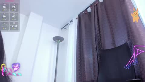 Snapshot of miarobertsmilf chatting on May 2026 10:37:02 PM Mia Milf online show from May 2026 10:37:02 PM