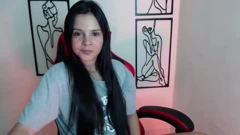 Snapshot of miarobinn_ chatting on July 2026 12:12:01 PM miarobinn_ online show from July 2026 12:12:01 PM