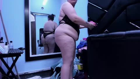 MiaRouse online show from April 2026 09:22:02 AM