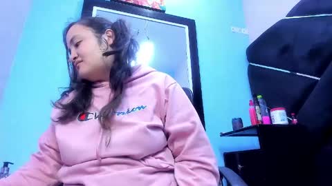 Snapshot of miarous69 chatting on May 2026 09:47:01 AM MiaRouse online show from May 2026 09:47:01 AM