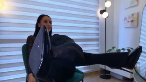 My name is Mia  Please say hello I like to chat with you. If you have requests or dirty talk please use tip online show from July 2026 01:14:01 PM