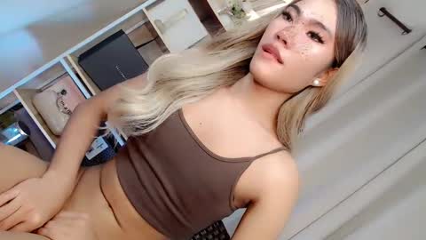 Snapshot of miasex980271 chatting on May 2026 05:23:01 AM miasex980271 online show from May 2026 05:23:01 AM