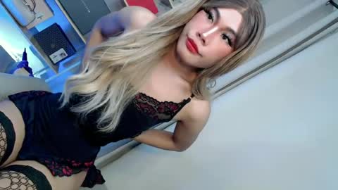 Snapshot of miasex980271 chatting on June 2026 01:03:02 PM miasex980271 online show from June 2026 01:03:02 PM