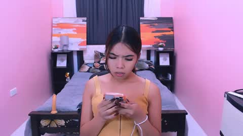 Snapshot of miasmith09 chatting on April 2026 03:47:01 AM Pau and jence online show from April 2026 03:47:01 AM