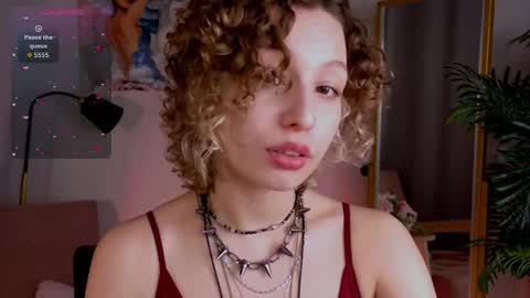 Snapshot of miasun_shine chatting on March 2026 06:47:02 AM MIA online show from March 2026 06:47:02 AM