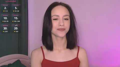 Mia online show from October 2025 06:02:02 AM