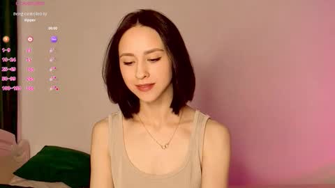 Mia online show from November 2025 06:01:01 AM