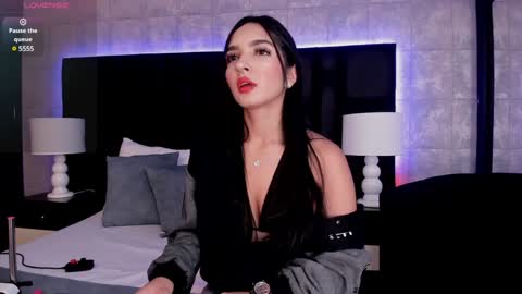 Mia Sweetth online show from January 2025 12:11:02 PM