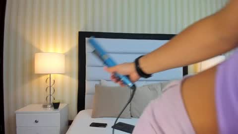 Mia Sweetth online show from February 2025 12:17:02 PM