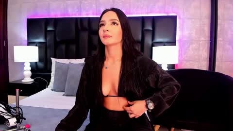 Mia Sweetth online show from February 2025 11:44:02 AM